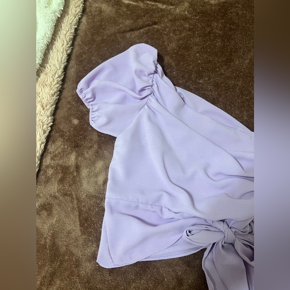 Lilac one shoulder puff sleeve top